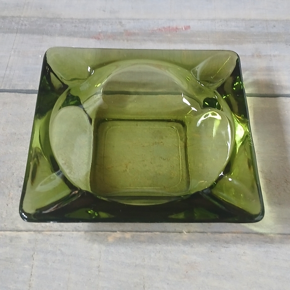 Vintage Green Glass Ashtray Square Mid-Century Modern - Picture 2 of 12